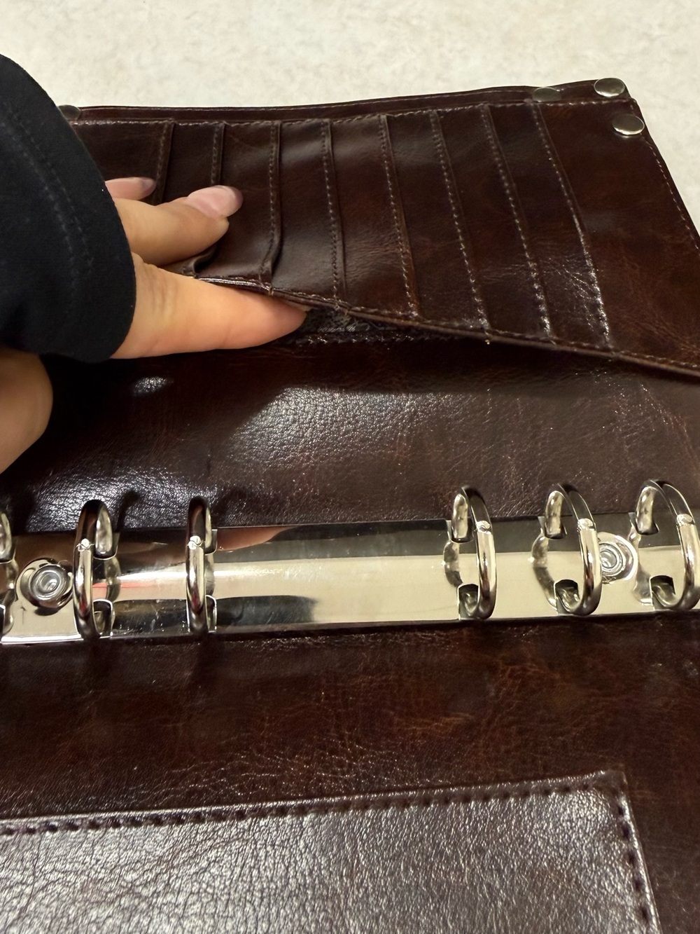 Brown Croc-Embossed 6 ring agenda planner binder Wallet with silver Heart Concho - Picture 15 of 17